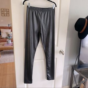 NWT Boohoo Tall Wet Look Faux Leather Leggings Size 8